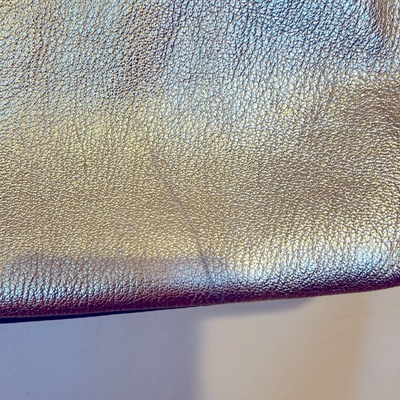 Dooney & Bourke Gold Leather shoulder satchel. New, tag on inside - Picture 10 of 11